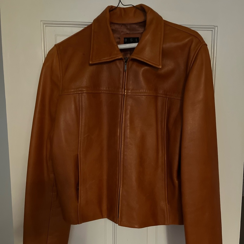 Leather jacket with zipper closure - Tan/orange color